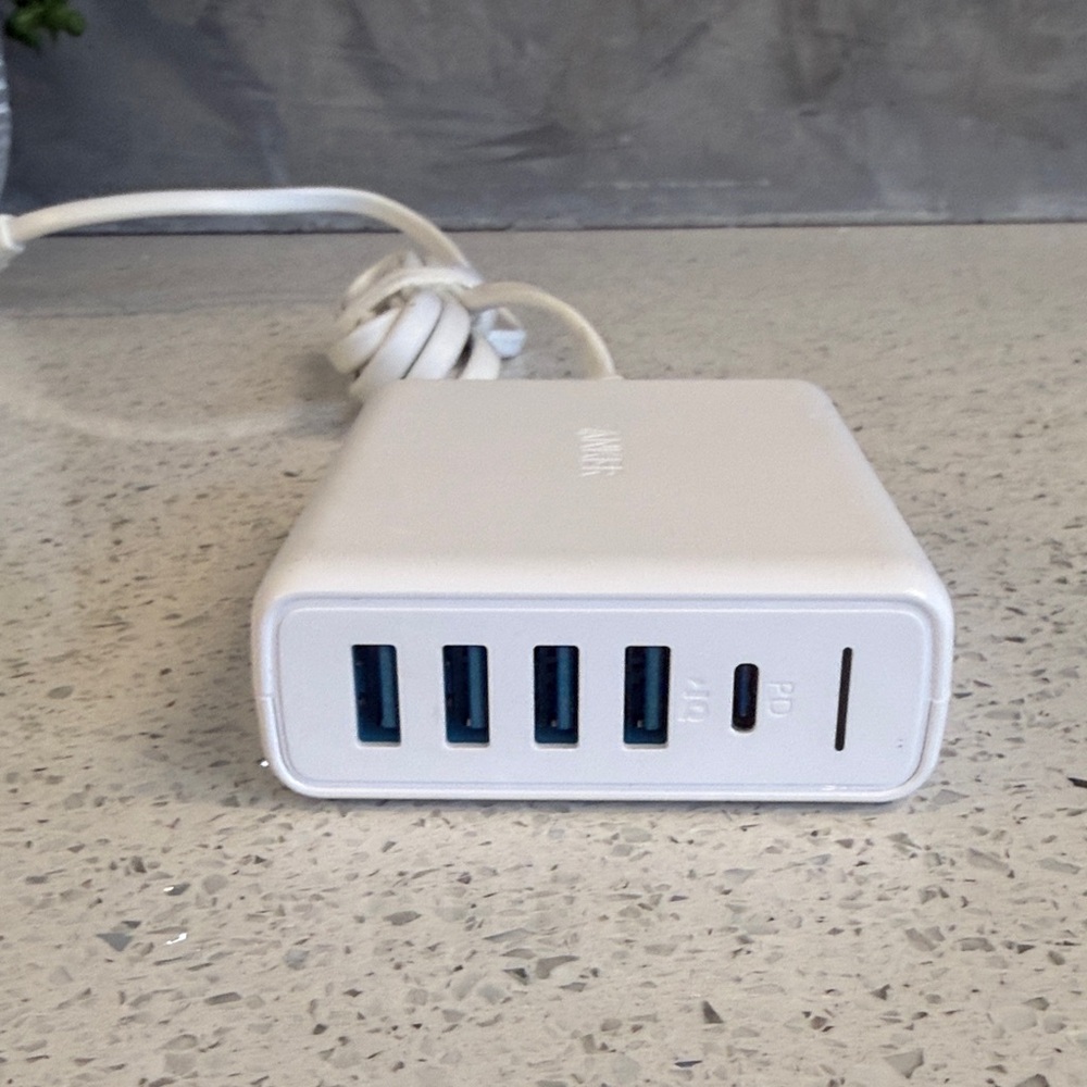 Anker White Multi-Port USB Charger